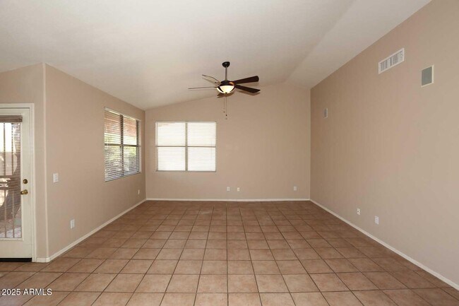 Building Photo - 4604 E Sands Dr