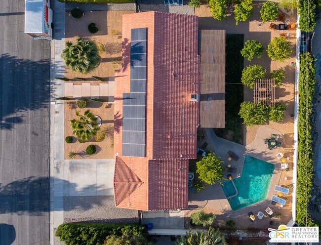 Building Photo - 2342 N San Gorgonio Rd