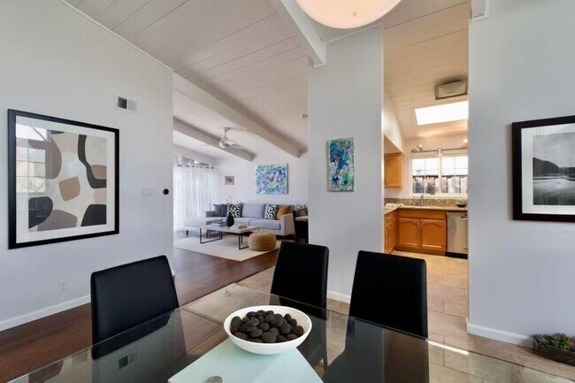 Building Photo - 1351 Egret Dr