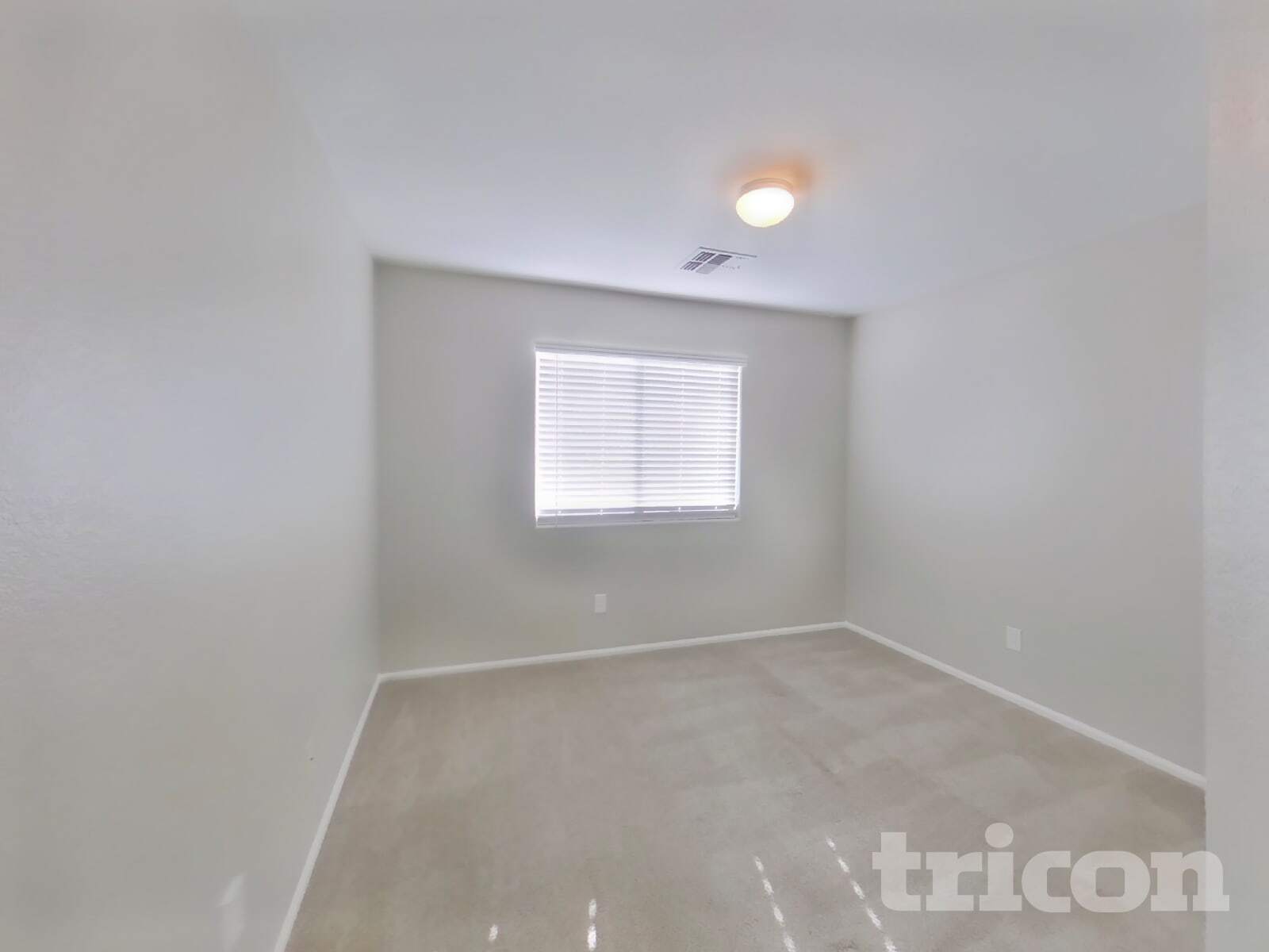 Building Photo - 28888 N Nugget Ct