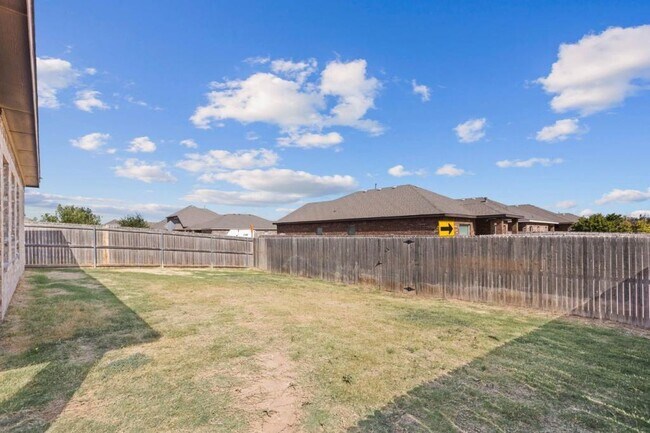 Building Photo - 1314 Cerrillos Ave