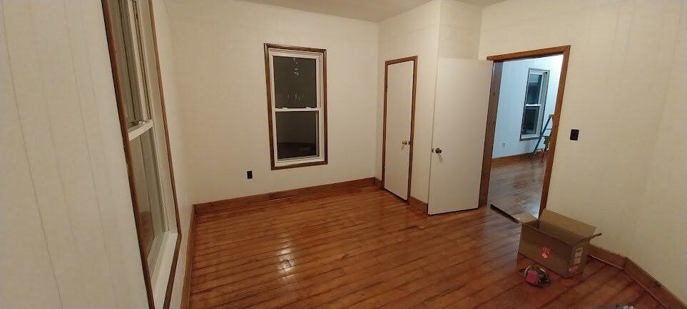 Building Photo - 31 Lincoln Ave