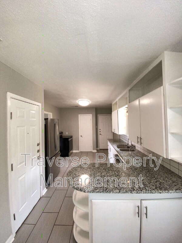 Building Photo - 3032 Marys Ln
