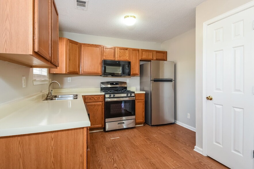 Building Photo - 3352 N Winds Trail