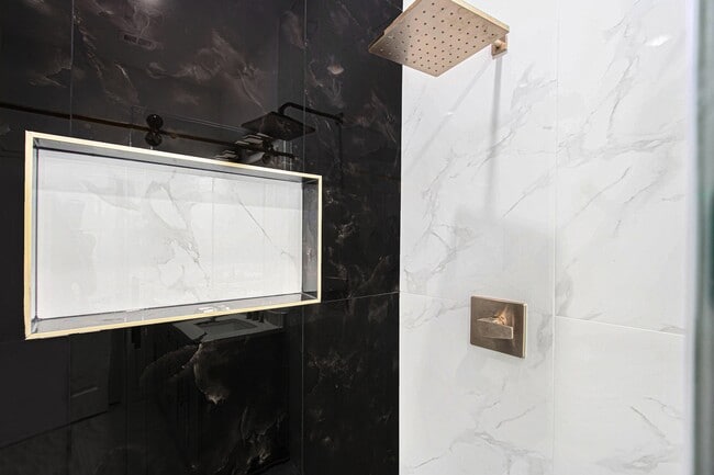 Building Photo - 3652 Seabrook St