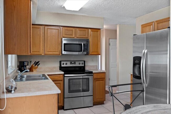 Building Photo - 7041 Daggett Terrace