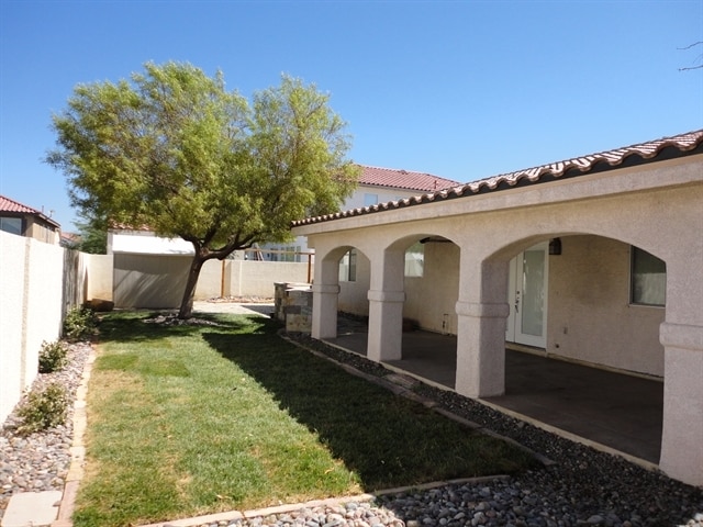 Building Photo - 903 Golden Poppy St