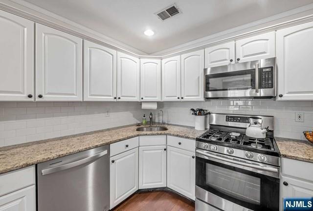 Building Photo - 1099 Coventry Way