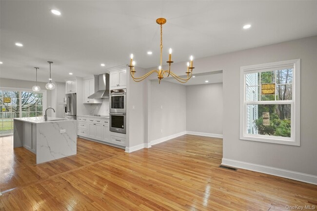 Building Photo - 790 Hardscrabble Rd