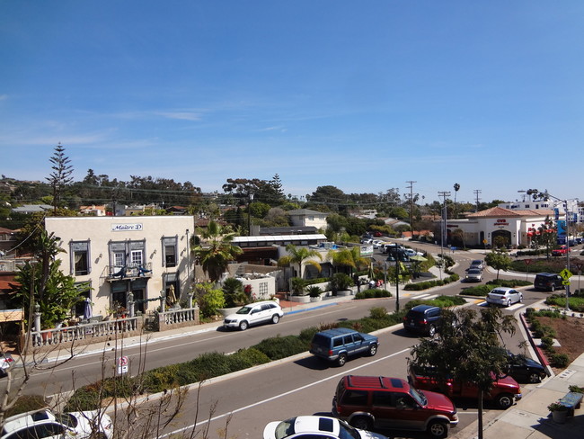Building Photo - 5538 La Jolla Blvd