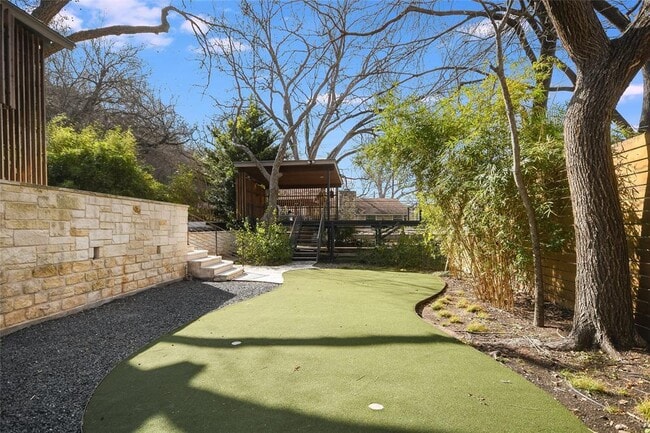 Building Photo - 3404 Rivercrest Dr