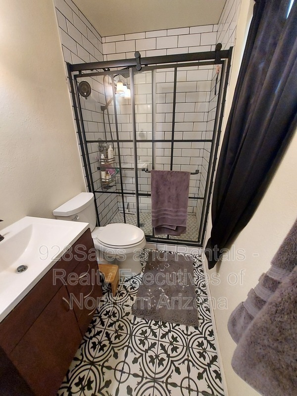 Building Photo - 4885 E Tomahawk Dr