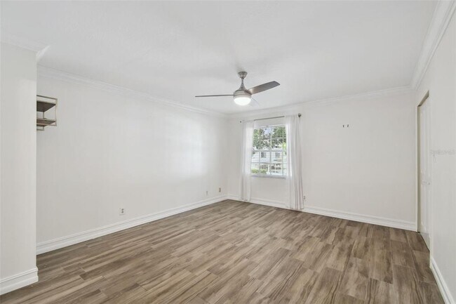 Building Photo - 408 S Arrawana Ave