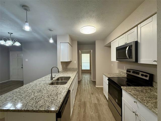 Building Photo - 1209 Birchbrook St