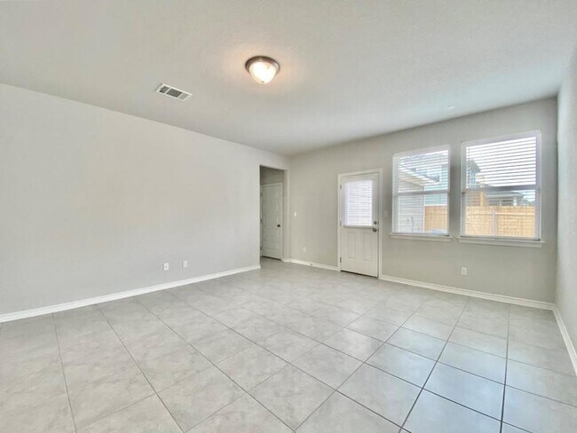 Building Photo - 2148 Pecan Island Dr