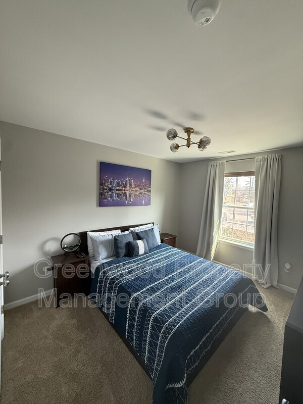 Building Photo - 111 Crepe Myrtle Ln