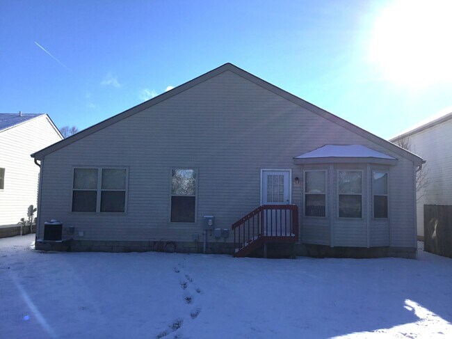 Building Photo - 8480 Amarillo Dr