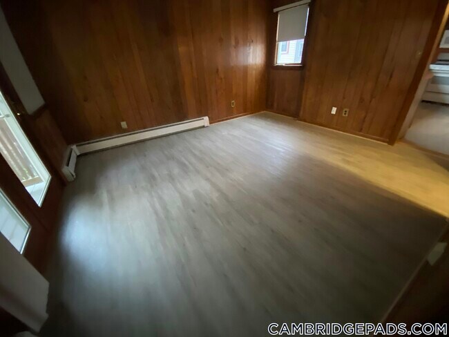 Building Photo - 161 Otis St