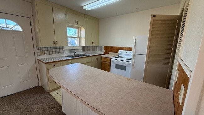 Building Photo - Market Flats