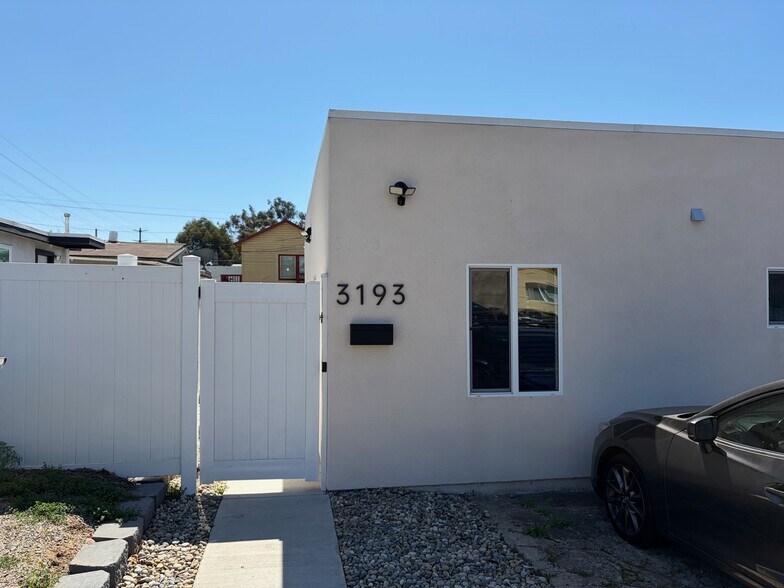 Building Photo - 3193 Juniper St