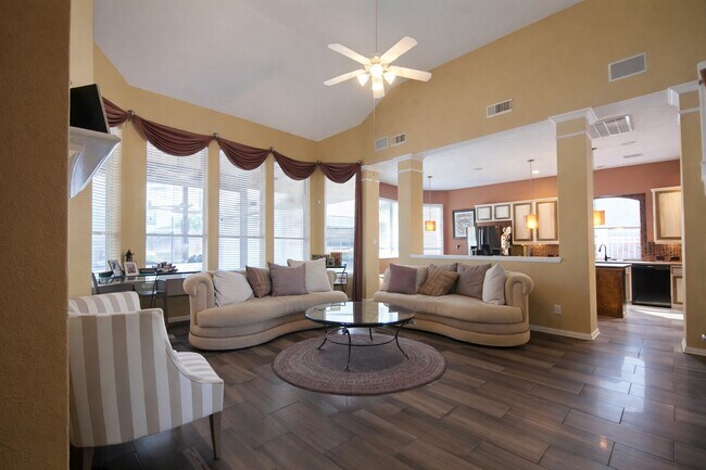 Building Photo - 3803 Shadow Royal Dr