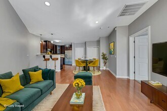 Building Photo - 443 2nd St