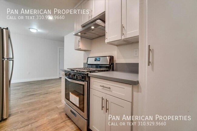 Building Photo - 8150 Cypress Ave