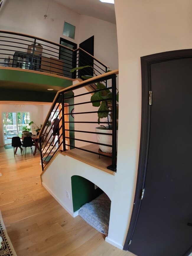 Building Photo - Updated Two bedroom Contemporary with huge...