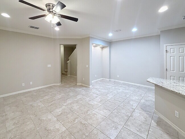 Building Photo - 1077 Amber Leaf Trl