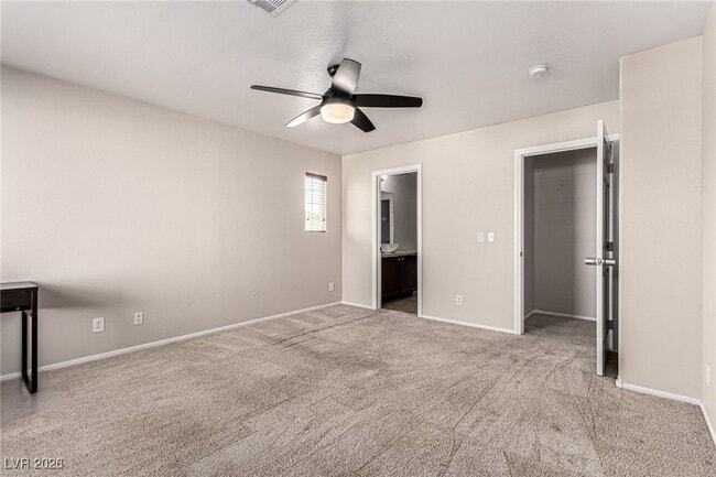 Building Photo - 9207 Onesto Ave