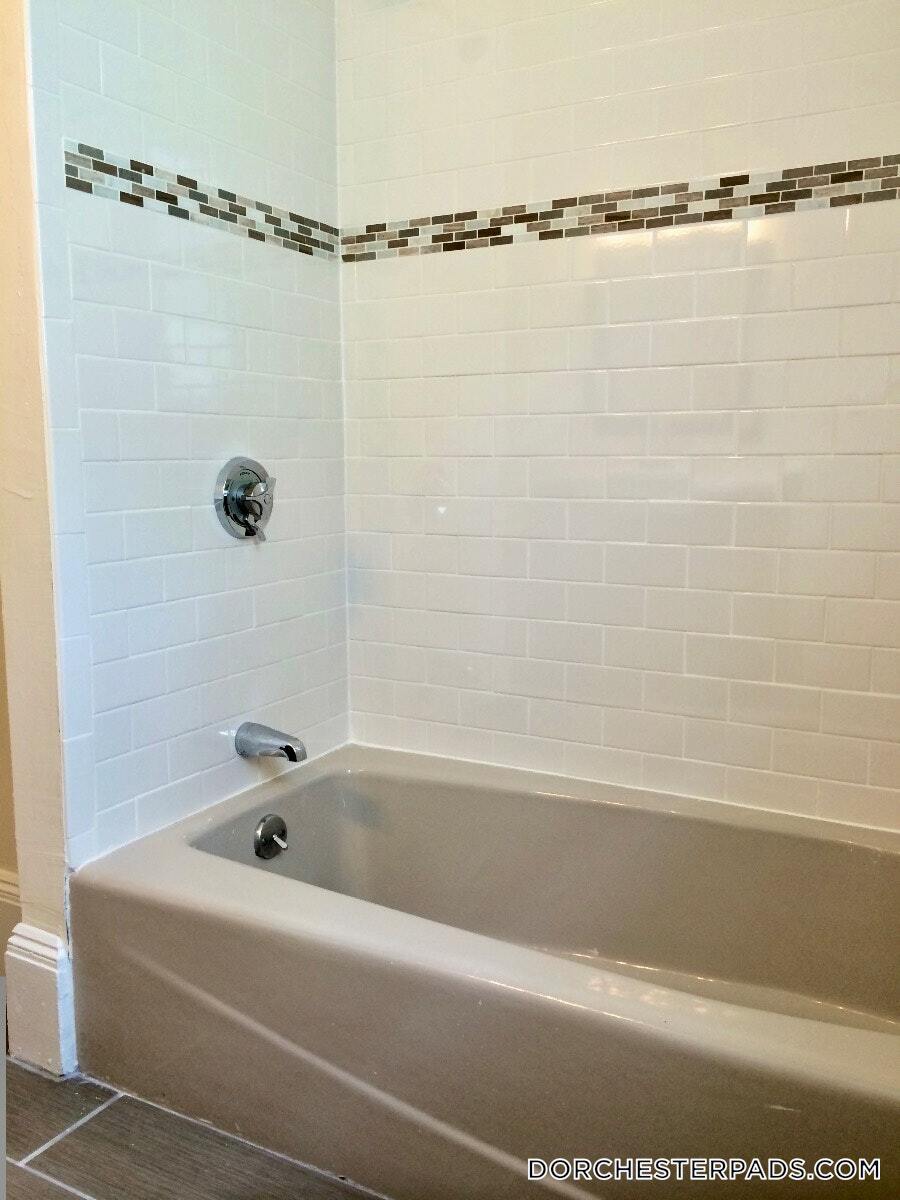 Building Photo - 139 E Cottage St