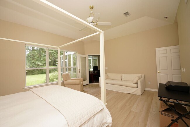 Building Photo - Great Location in Bluewater Bay