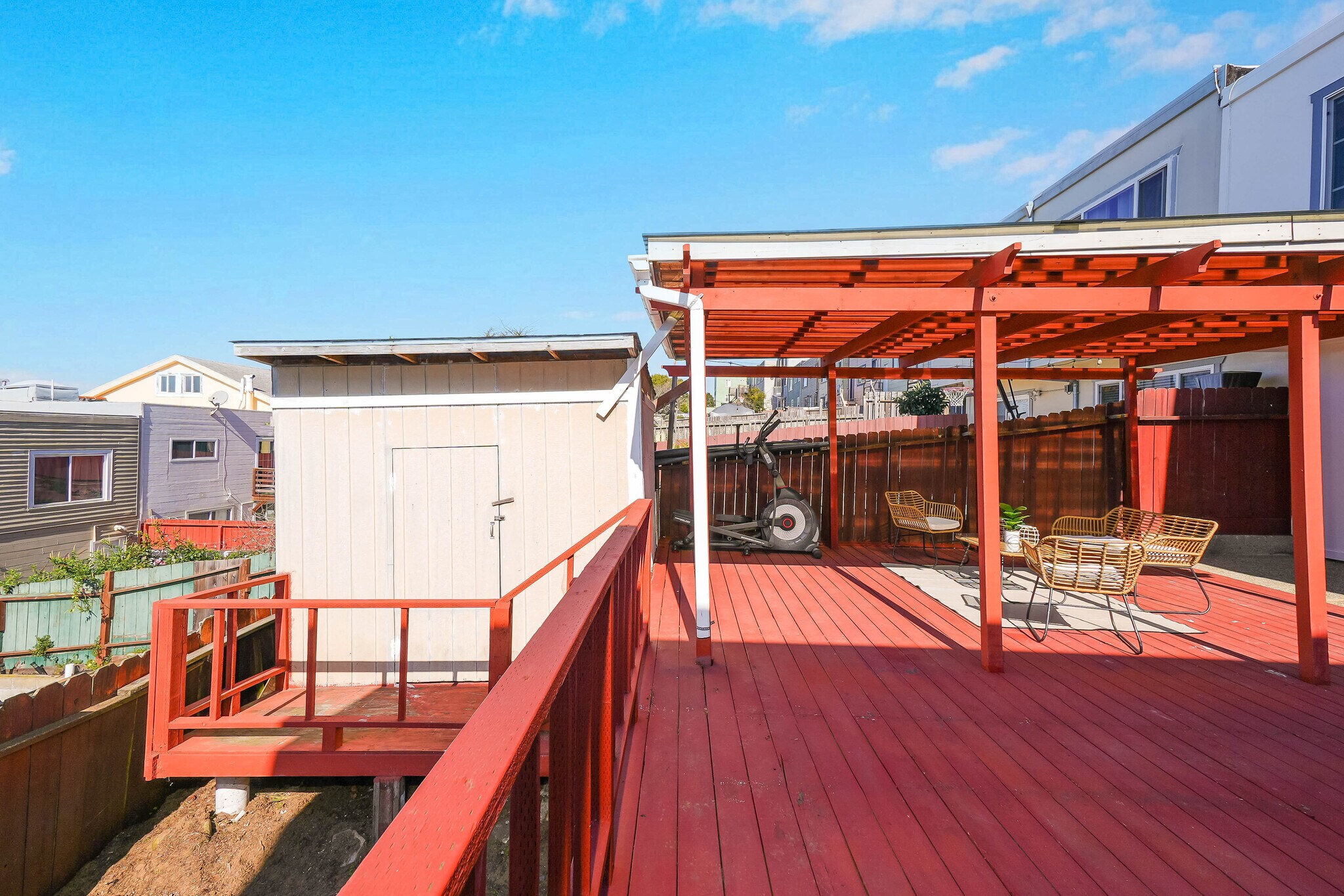 Building Photo - 584 Hillside Blvd