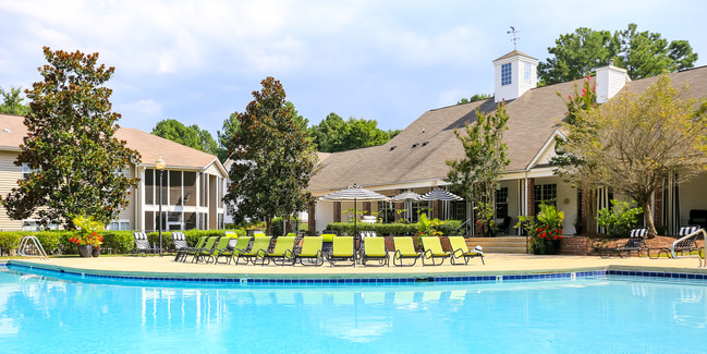 Salt Water Swimming Pool - Avalon Peaks