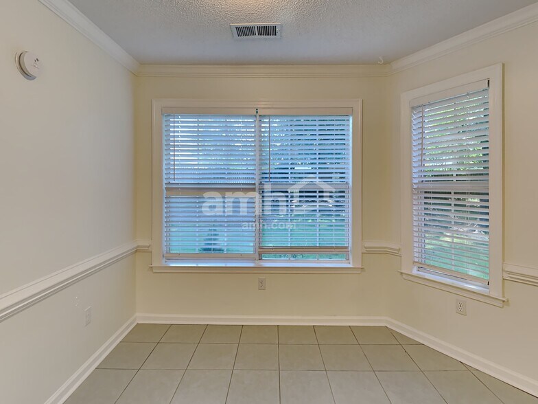 Building Photo - 2714 Cedar Bluff Dr