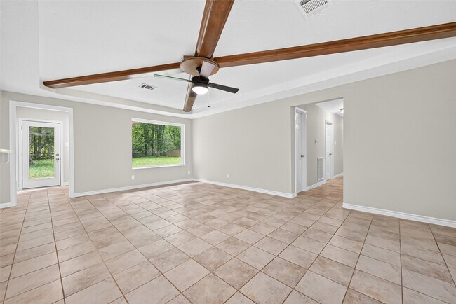 Building Photo - 18747 Woodridge Dr