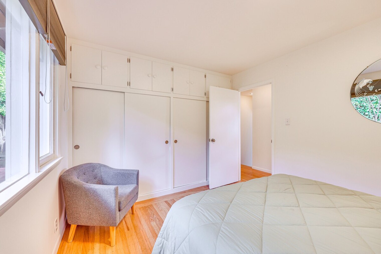 Building Photo - 218 Morning Sun Ave