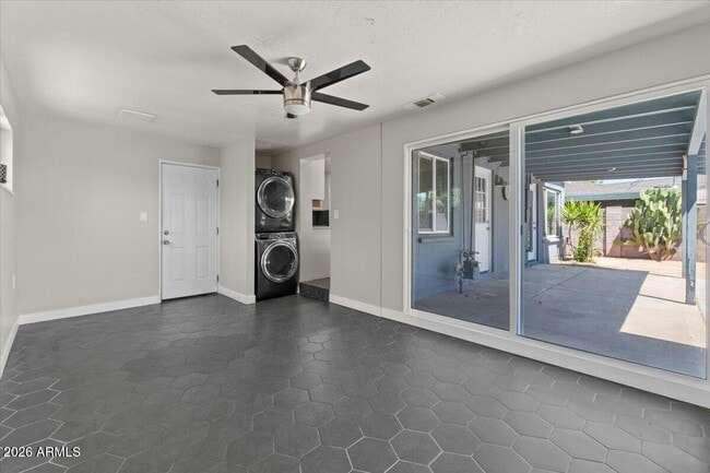 Building Photo - 4517 N 10th Ave