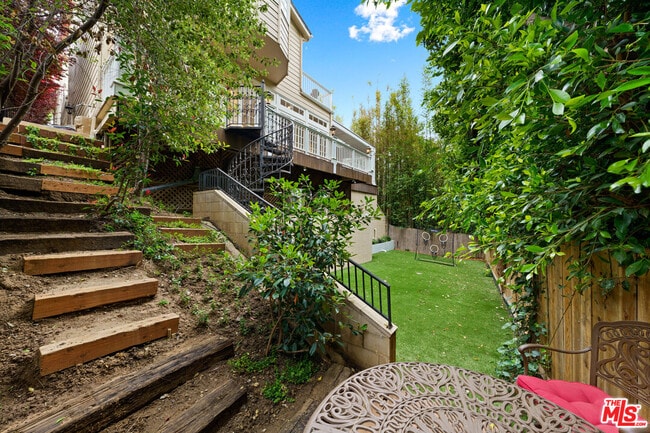 Building Photo - 515 S Westgate Ave