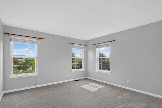Building Photo - 533 Cherry Hill Ct
