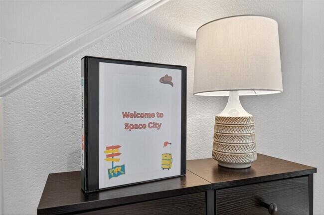 Building Photo - 1505 Wentworth St