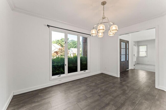 Building Photo - 47 Stonehenge Dr