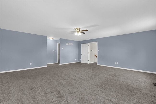 Building Photo - 51 Fountainview Dr