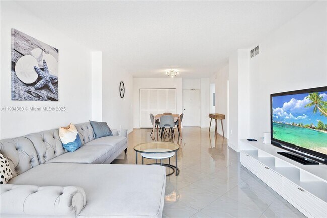 Building Photo - 1985 S Ocean Dr