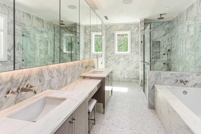 Building Photo - 118 Seaview Ave