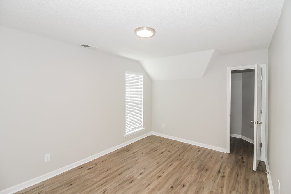 Building Photo - 4580 Covington Pike