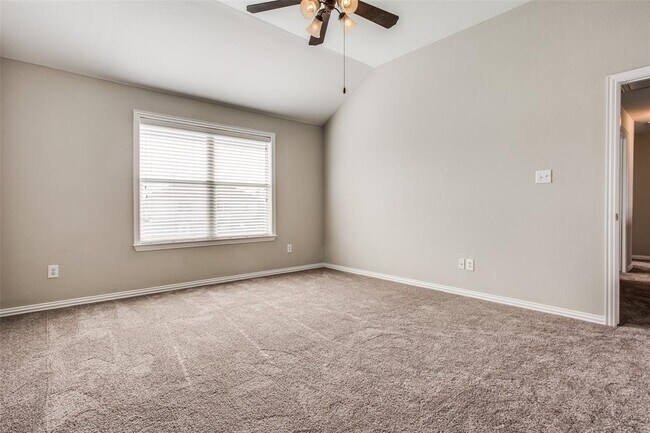 Building Photo - 2925 Inks Lake Dr