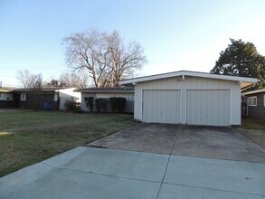 Building Photo - 6552 E 27th Pl