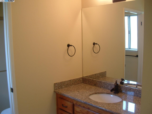 Building Photo - 175 Pelican Loop