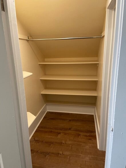 Closet - 1619 House Ave